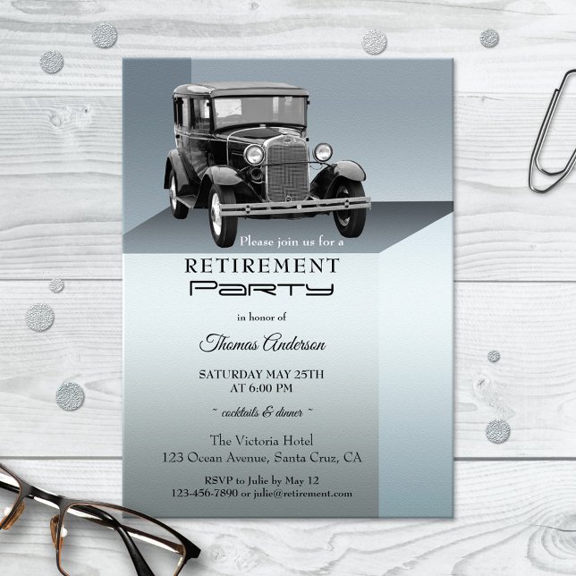 Inbjudan till vintage bil Pension-partiet (Retirement party invitation showing a vintage car on a silver grey metallic style design background)