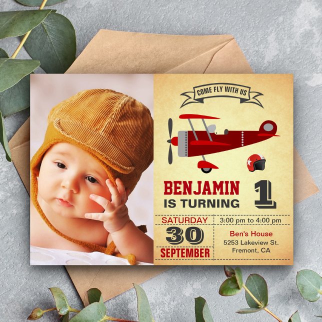 Inbjudan till vintage Red Retro-flygplan på födels (Skapare uppladdad)