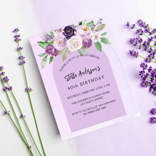 Inbjudan till Violet lila blommor budget-födelseda Flygblad