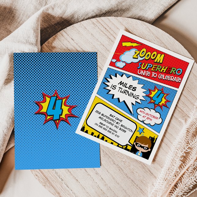 Inbjudan till Zoom Tecknad Superhjälte 4e födelsed (Boys Superhero 4th Birthday Invitation, Comic Superhero Fourth Birthday Invitation Brown Hair Hero)