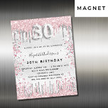 Inbjudandemagnet 30års födelsedag silver rosa<br><div class="desc">En modern,  snyggt och glamorös inbjudande magnet till 30års födelsedag party. En faux silver-tittar bakgrund,  dekorerad med rosa och faux silver glitter,  gnistor. Anpassa och lägg till ditt namn och information om party. Nummer 30 skrivs med ett stil-skript med ballong.</div>