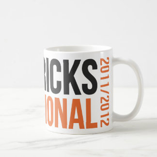 Inbjudnings- ensamvargar kaffemugg