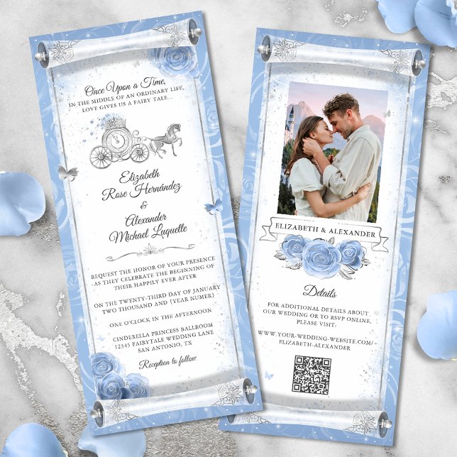 Inbjudningskort för elegant Cinderella Bröllop Rul (Bring your fairy tale to life with light blue and silver Cinderella wedding scroll invitation cards.)