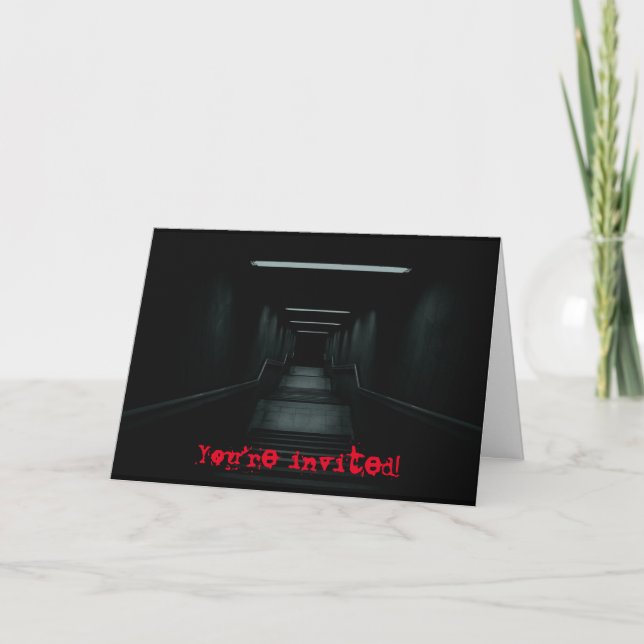 Inbjudningskort för mörk Stair Halloween (Framsida)