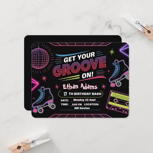 Inbjudningskort för nyare tema på födelsedagen (Fram/Back In Situ)