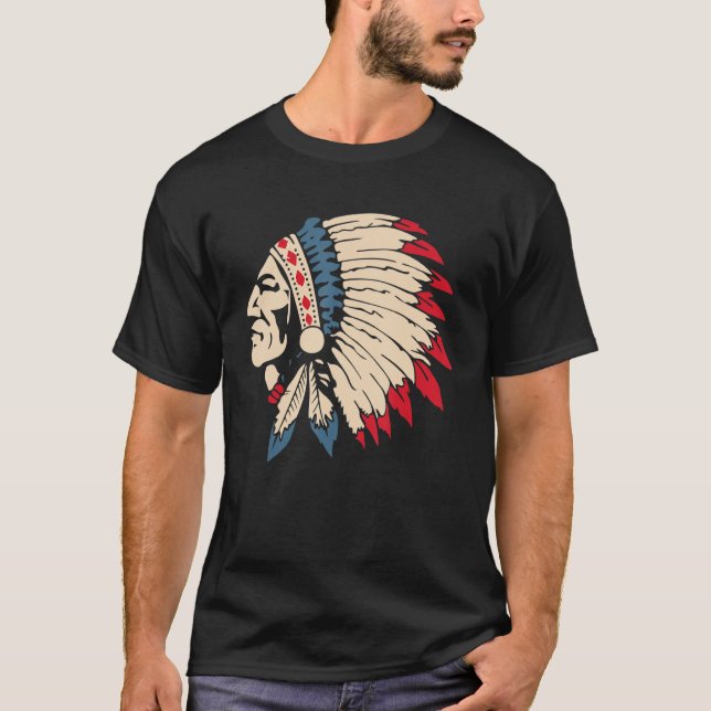 Inbyggd Indian Skull Eagle Feather Headdre T Shirt (Framsida)