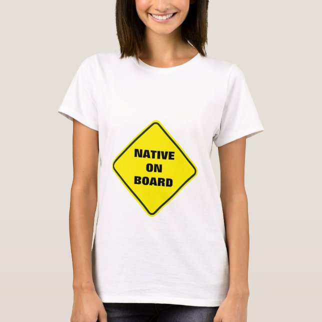 "Inbyggd ombord" - Moderskapsförsäkring vit T Shirt (Framsida)