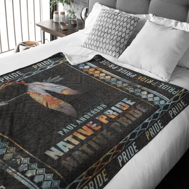 Inbyggt Pride Indiskt pälsartad pälsfågel Fleecefilt (Skapare uppladdad)