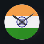 india rund klocka<br><div class="desc">Flagga av Indien. Medborgareflagga av Indien är en horisontalrektangulär tricolour flagga, av Indien saffran, vit och Indien grönt; med Ashoken Chakra, rullar en 24 spoke, i marinblått på dess centrerar. Den adopterades i dess gåva bildar under ett möte av den bestånds- enheten som rymdes på 22 Juli 1947, då det...</div>