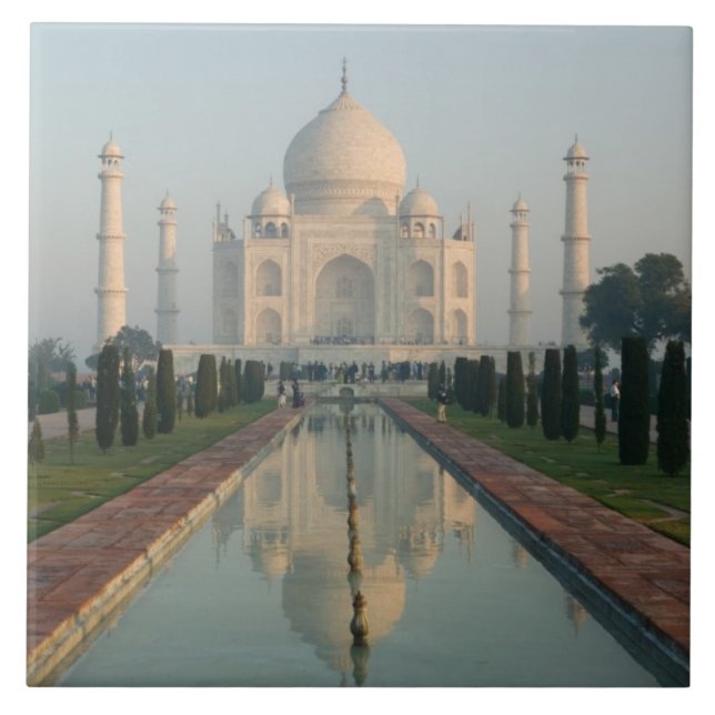 INDIA, Uttar Pradesh, Agra: Taj Mahal, morgon Kakelplatta (Framsidan)