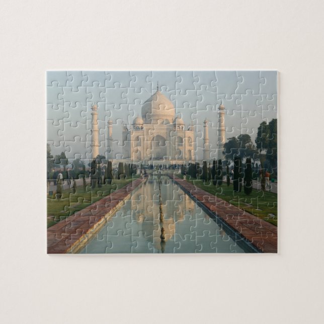 INDIA, Uttar Pradesh, Agra: Taj Mahal, morgon Pussel (Horisontell)