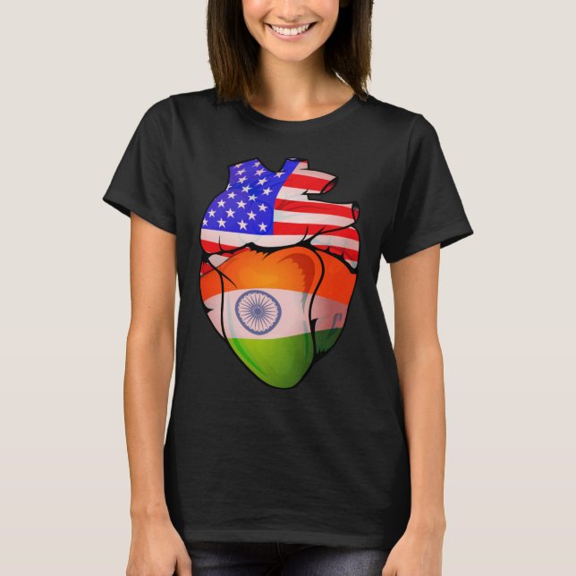 Indian American Split Anatomical Heart With Flags T Shirt (Framsida)