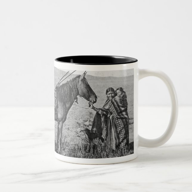 IndianCreefolk av westerna Kanada, c.1 Två-Tonad Mugg (Höger)