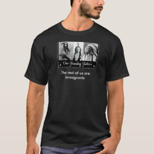 Indianer och invandrare t-shirt