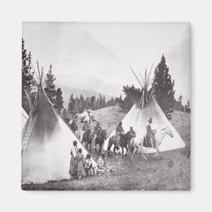 IndianTeepeeläger, Montana, c.1900 (b/w Magnet