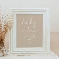 INDIE Bohemsk Jordtonad Lucky in Love Skylt