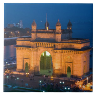 INDIEN, Mumbai (Bombay): Gateway of India / Kakelplatta