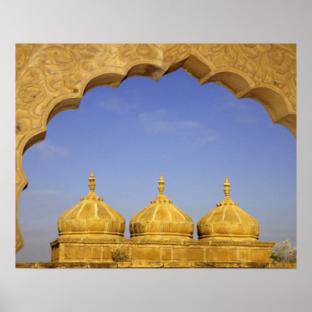 Indien, Rajasthan, Jaisalmer. Sandstenskupler Poster (Framsidan)