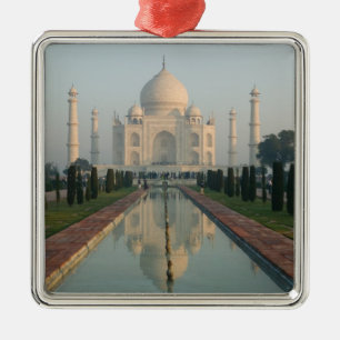 INDIEN, Uttar Pradesh, Agra: Taj Mahal, morgon Julgransprydnad Metall