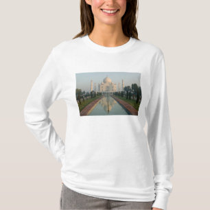 INDIEN, Uttar Pradesh, Agra: Taj Mahal, morgon Tee Shirt