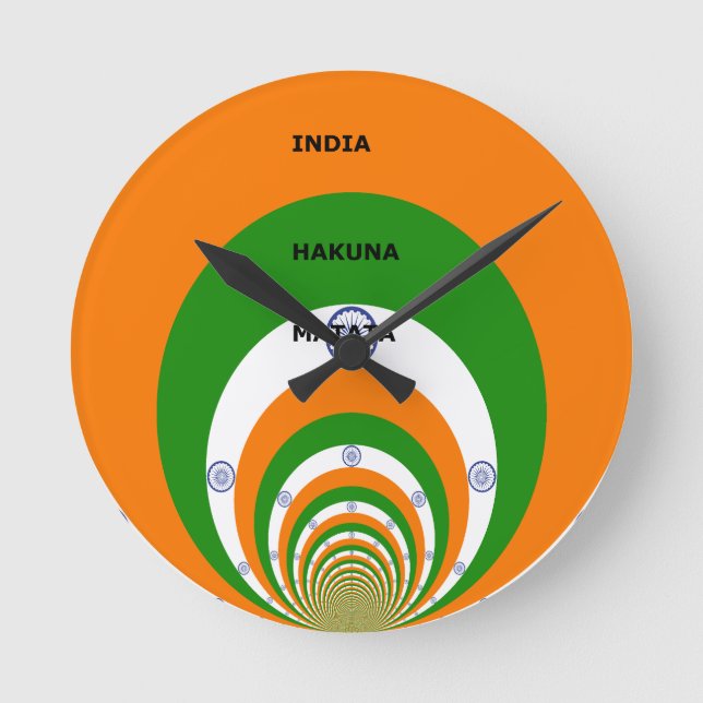 Indiens nationella Flagga-design med "Hakuna Mat" Rund Klocka (Framsida)