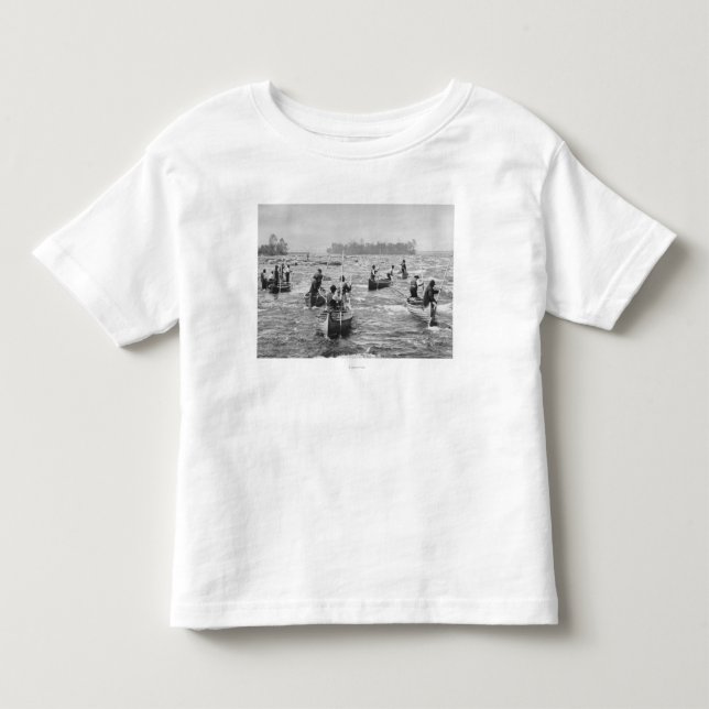 Indier som fiskar i den Soo kanalen, fotograferar Tee Shirt (Framsida)
