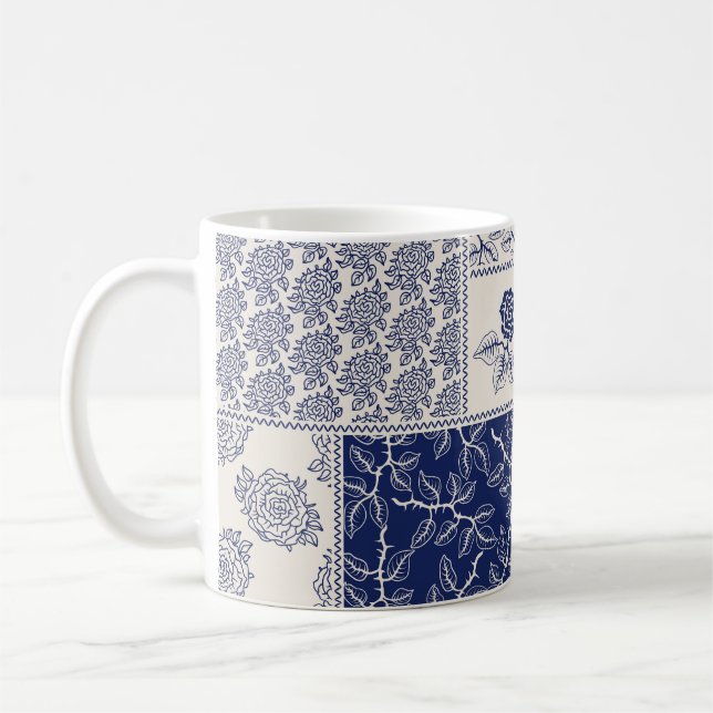 Indigo Blue Beige Blommigt Patchwork Kaffemugg (Vänster)