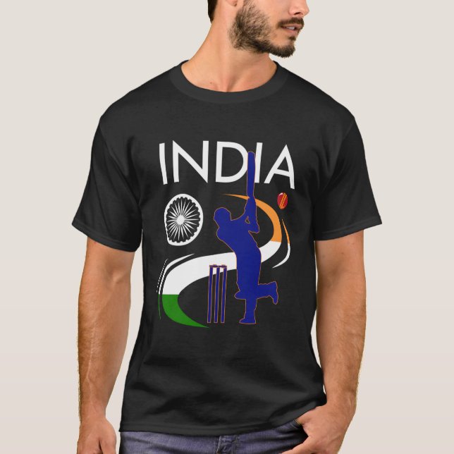 Indisk cricket med indiska Flagga-penseldrag T Shirt (Framsida)