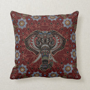 Indisk elefant i Mandala Ornament Kudde