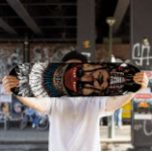 Indiska Chief Skateboard | Skateboard Deck, stamsk<br><div class="desc">Ride i stil med vår indiska chefskateboard Deck, med en slående staminspirerad utformning av en mäktig indisk chef. Genom att kombinera djärv hantverksverksamhet med en hållbar konstruktion är detta däck perfekt för skater som vill resa sig i parken eller på gatorna. Oavsett om det används för tricks, marschering eller som...</div>