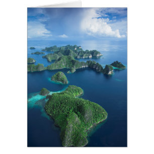 Indonesien, Westpapua. Flygbild över Raja Ampat Hälsningskort