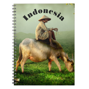 Indonesiens naturlandskap med Buffalo och Farmer Anteckningsbok Med Spiral