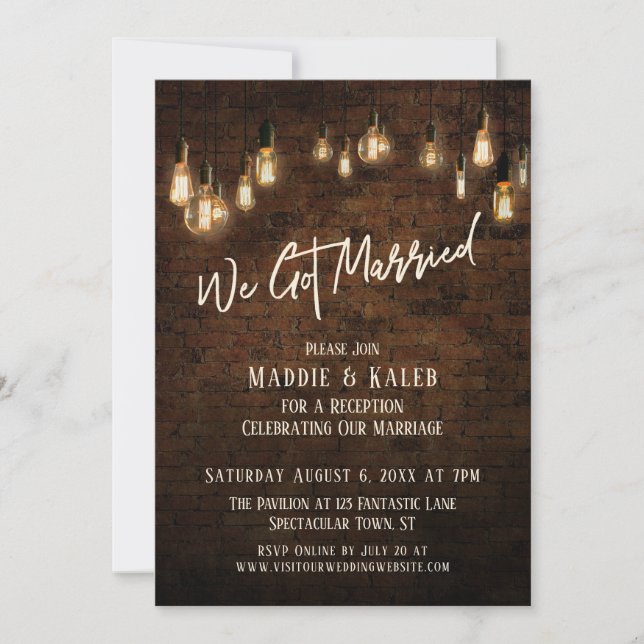 Industriellt tegel med Edison-ljus Vi gifte oss Inbjudningar (Framsida)
