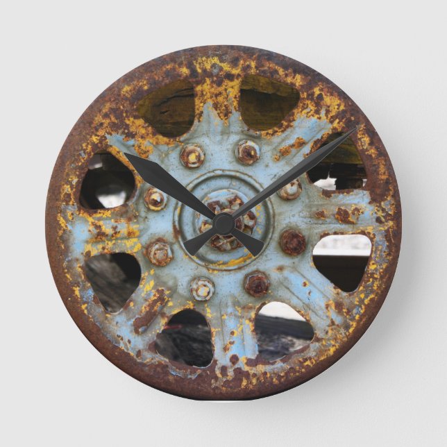 Industrirost: Spokes, fotografi Rund Klocka (Framsida)