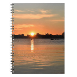 Infångad i Sunset Spiral Notebook Anteckningsbok