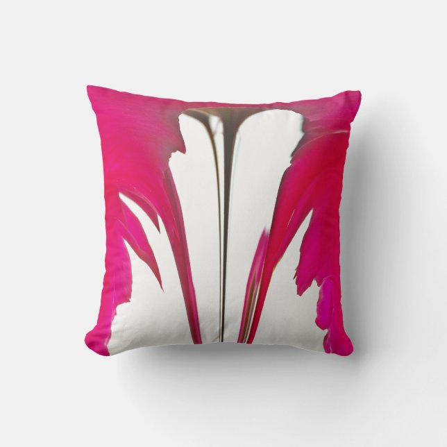 Infångad tid: en Röd ros Petal Elegance Kudde (Framsida)