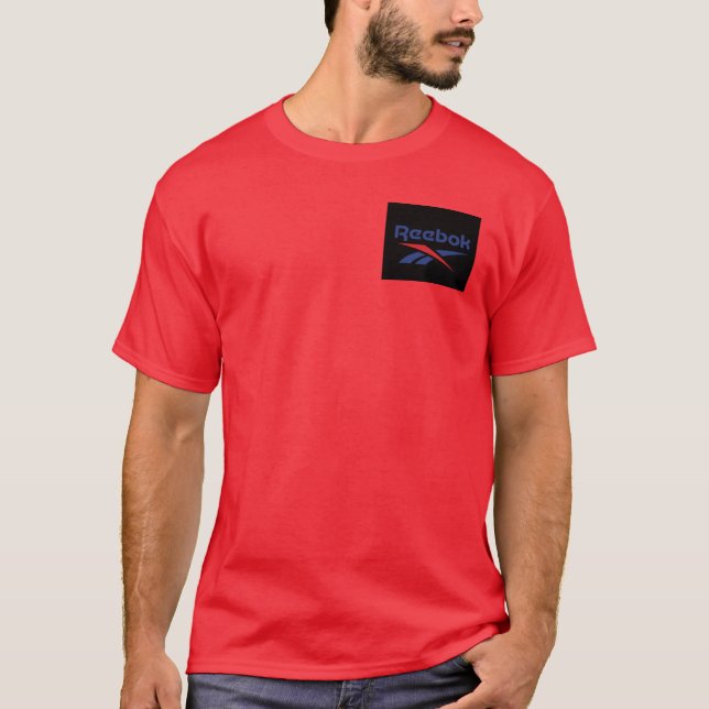 "Inferno Guardian: where Reebok logotyp ignites" T Shirt (Framsida)