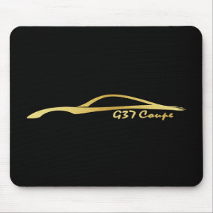 Infiniti G37 vadderar den guld- logotypmusen Musmatta