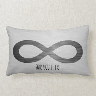Infinity Symbol on Faux Metall Struktur av Saylor Lumbarkudde