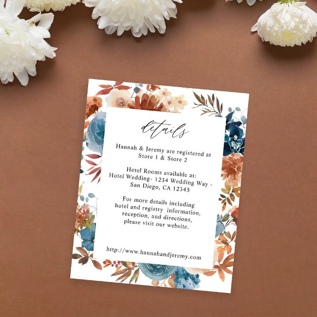 Information om Beige och Dusty Blue-Blommigten Flygblad (Skapare uppladdad)