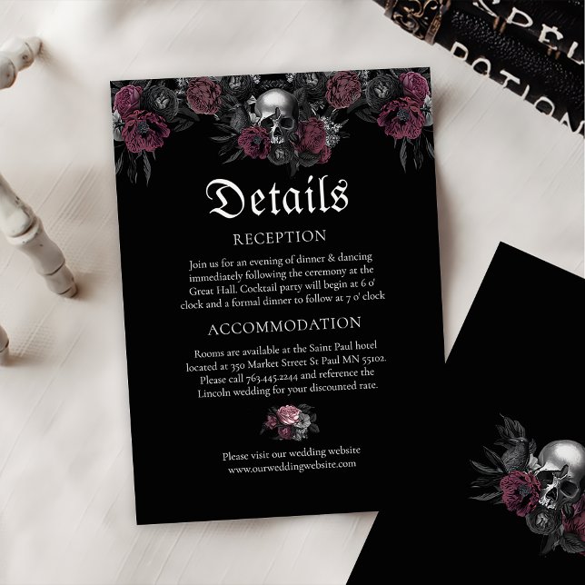 Information om Burgundy Gothy Blommigt Skull Bröll Tilläggskort (Skapare uppladdad)