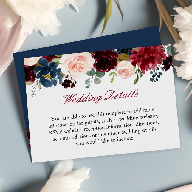 Information om Burgundy Red Navy Blue Blommigt Brö Tilläggskort (Add essential wedding details such as RSVP info, accommodation options, or directions to the venue.)