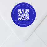 Information om osa blå på bröllop webbplats QR Runt Klistermärke<br><div class="desc">Lägg till URL:en för webbplatsen bröllop. Om du vill ha mer information,  mer information,  osa av online. Royalet blått,  färgadens bakgrund.</div>