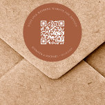 Information om QR-kod för bröllop webbplats osa br Runt Klistermärke<br><div class="desc">Lägg till URL:en för webbplatsen bröllop. Om du vill ha mer information,  mer information,  osa av online. Bakgrund till brinnande färgad av orange,  vit text.</div>