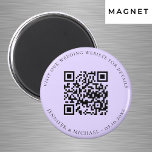 Information om QR-kod på bröllop webbplats osa vio Magnet<br><div class="desc">Lägg till URL:en för webbplatsen bröllop. Om du vill ha mer information,  mer information,  osa av online. En violett,  lavender färgad,  svart text.</div>