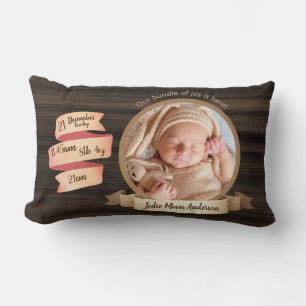 Information om Rustic Baby Stats Photo Keepsak Bir Lumbarkudde