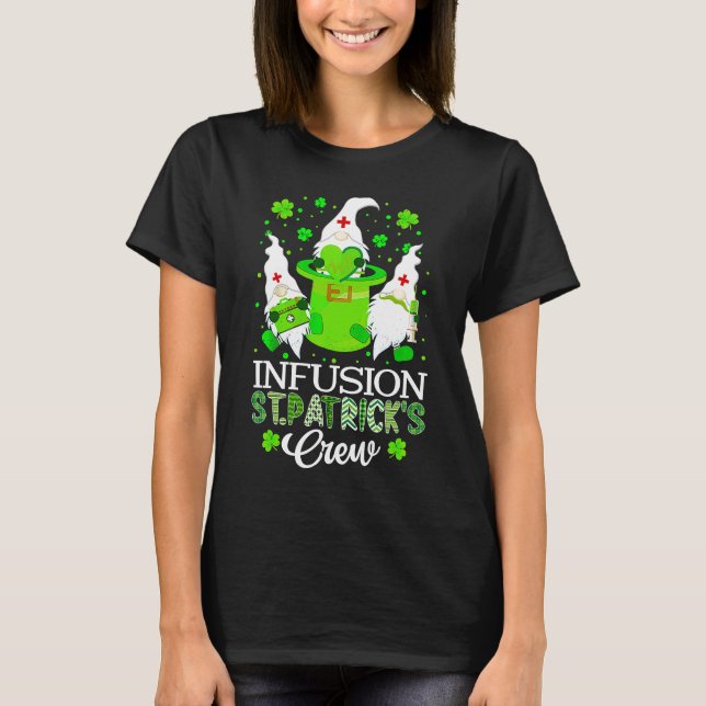 Infusion Gnomes Nurse Crew Leprechaun St Patrick D T Shirt (Framsida)