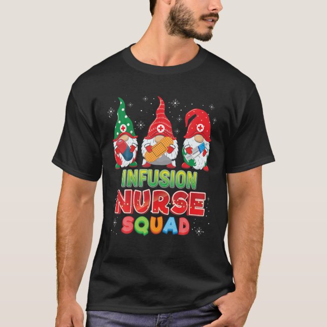 Infusion Nurse Squad jul Gnomes Ugly Sweater T Shirt (Framsida)