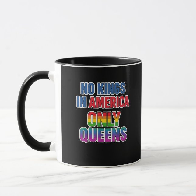 Inga kungar i Amerika, bara drottningar. Roligt HB Mugg (Vänster)