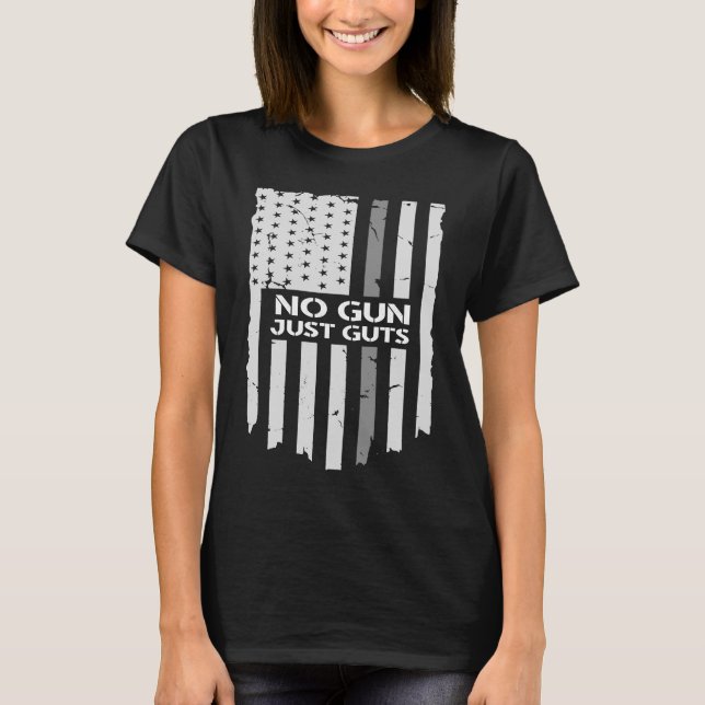 Inga vapen, bara Flagga. T Shirt (Framsida)